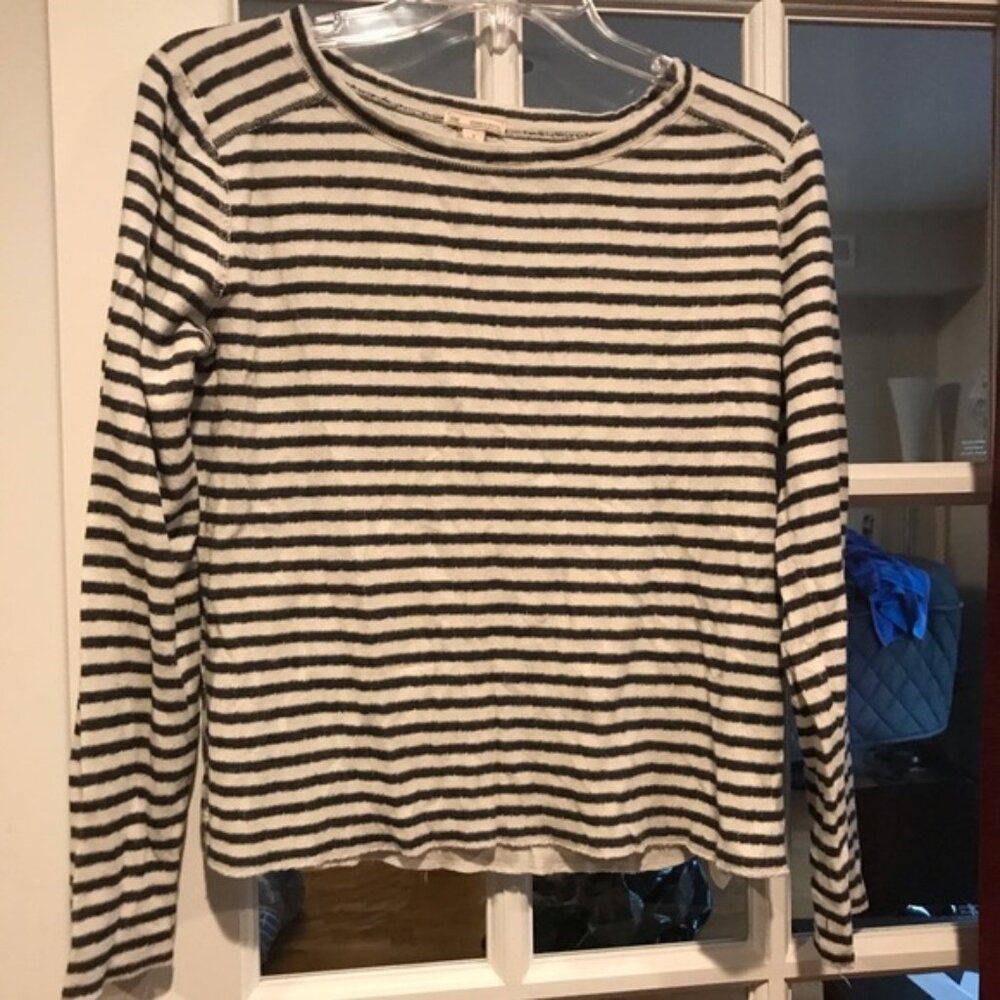 Gap t shirt